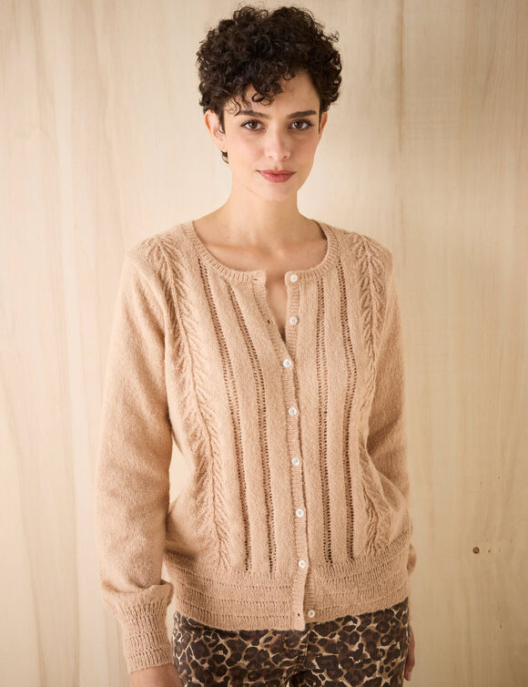 Gilet boutonné col rond, maille fantaisie (noisette)