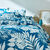 Linge de lit Paddy imprimé feuillage, coton (bleu paon)
