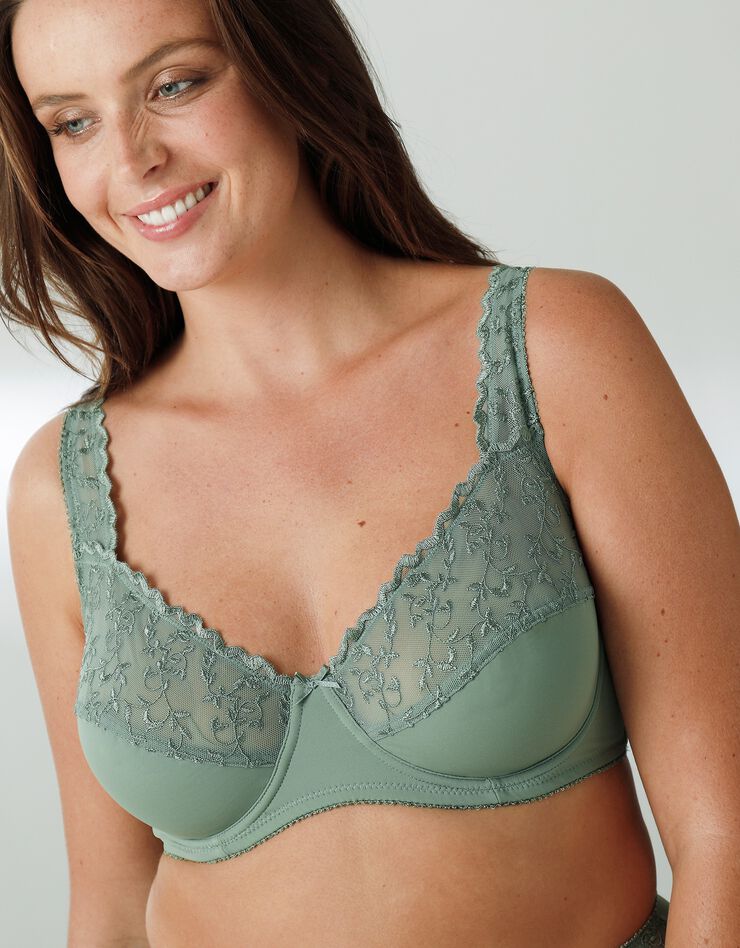 Soutien-gorge forme emboîtante tulle brodé stretch et microfibre Batlow- avec armatures (vert) Soutien-gorge forme emboîtante tulle brodé stretch et microfibre Batlow- avec armatures (vert)