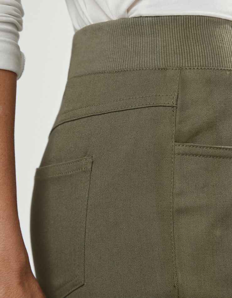 Pantalon droit "ultra confort" taille élastiquée (kaki) Pantalon droit "ultra confort" taille élastiquée (kaki)