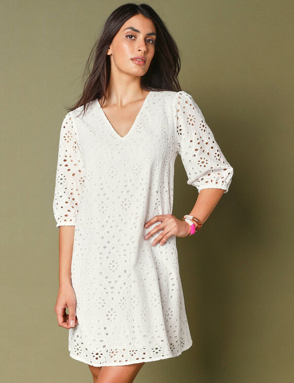 Robe broderie anglaise manches 3/4 (blanc)