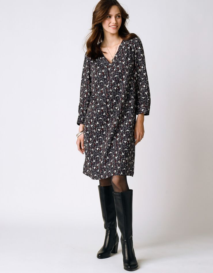 Robe housse imprimée détails matelassés, crêpe (indigo / écru) Robe housse imprimée détails matelassés, crêpe (indigo / écru)