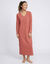 Chemise de nuit longue col boutonn&eacute; unie, manches longues (corail)