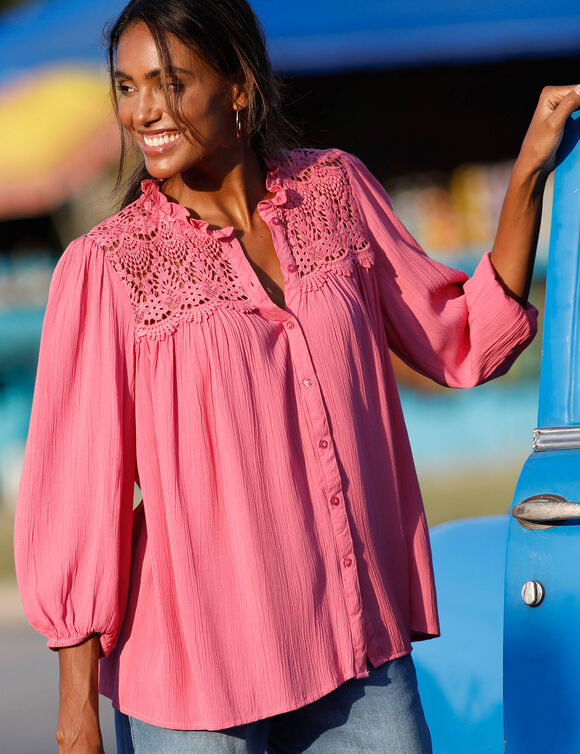 Chemisier col volant&eacute;, cr&eacute;pon et macram&eacute; (mandarine)