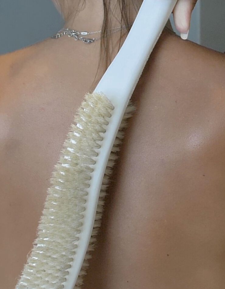 Brosse ergonomique spéciale dos (blanc) Brosse ergonomique spéciale dos (blanc)