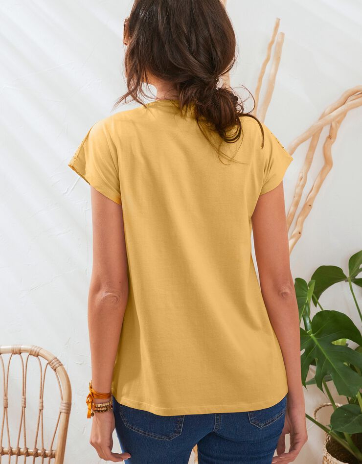 Tee-shirt boutonné, broderie anglaise (safran) Tee-shirt boutonné, broderie anglaise (safran)
