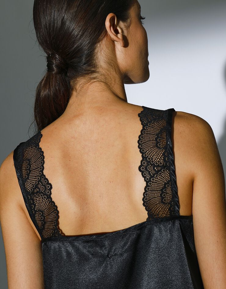 Pyjama large satin et dentelle (noir) Pyjama large satin et dentelle (noir)