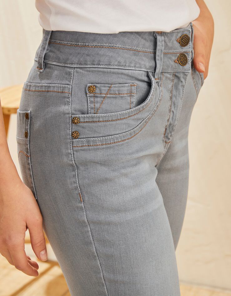 Pantacourt fuselé base boutonnée, jean stretch (gris) Pantacourt fuselé base boutonnée, jean stretch (gris)