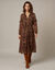 Robe longue col V, voile imprim&eacute; fleurs (chocolat)