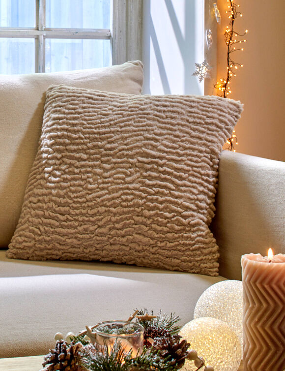 Coussin polaire effet fourrure (taupe)
