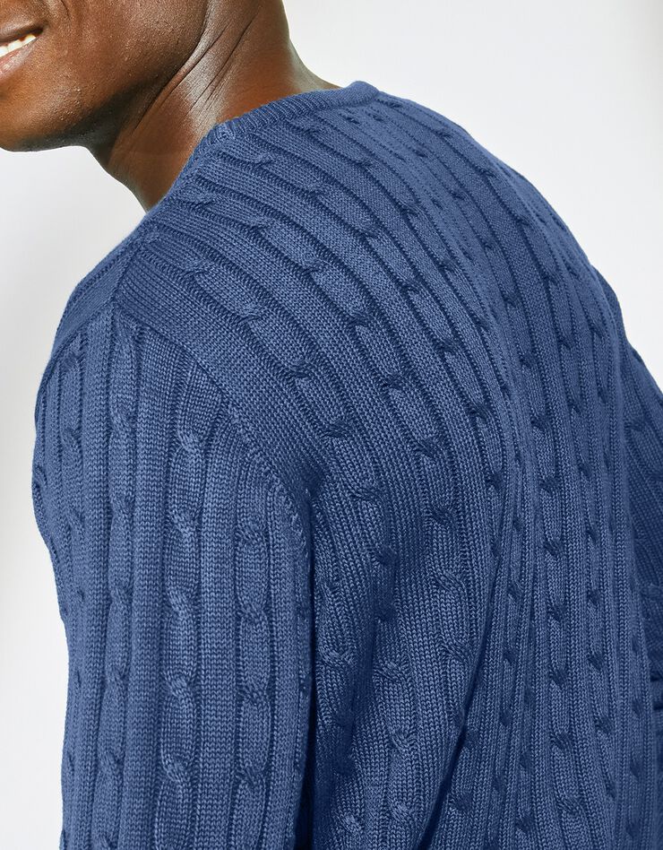 Pull col rond maille torsades (bleu) Pull col rond maille torsades (bleu)