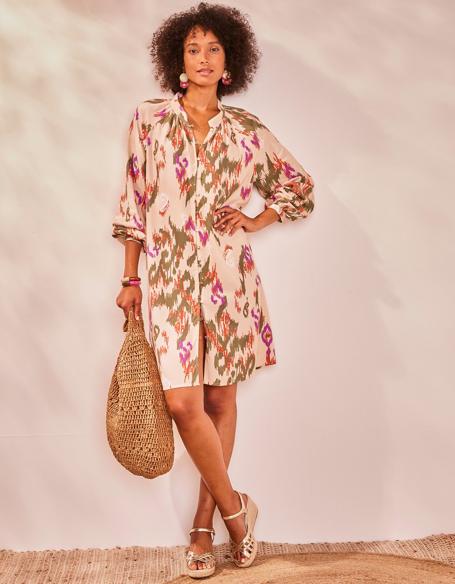 Robe Chemisier Imprimée Akoz Woman, Taille M, Manches Longues, Motif Fleuri, Satin, Neuve