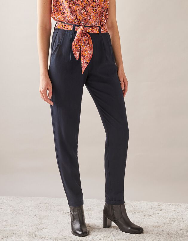 Pantalon fuselé uni ceinturé (marine)