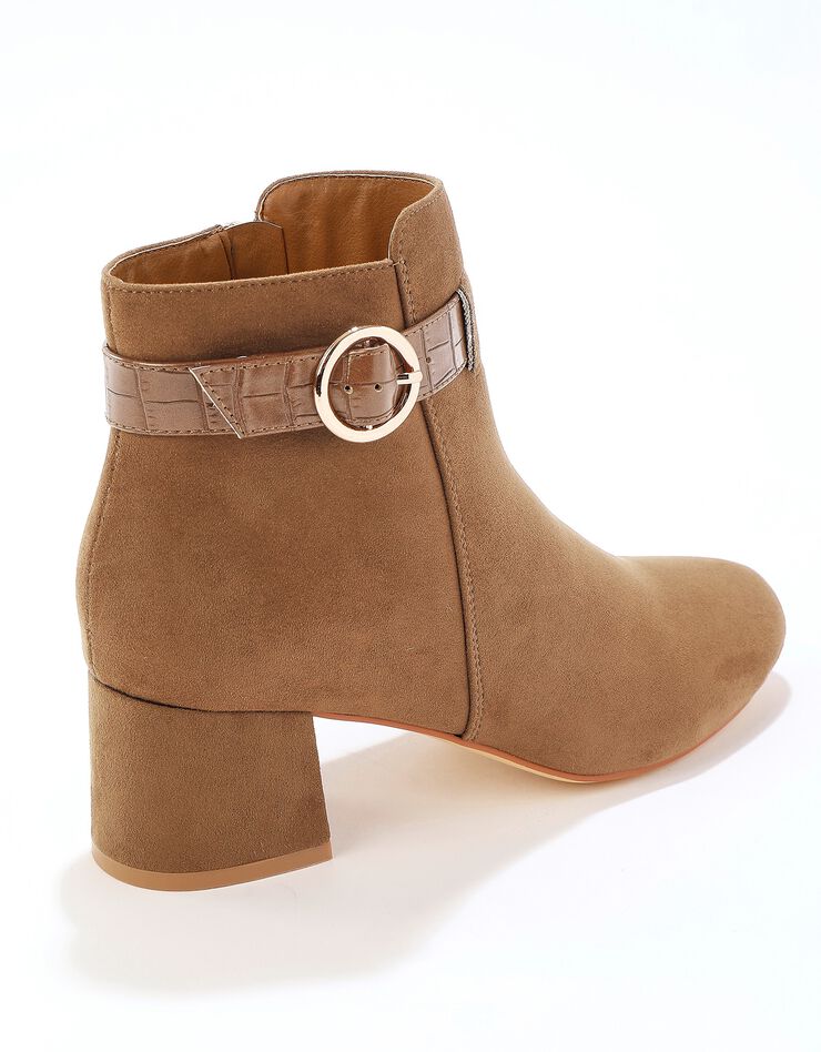 Boots à talon avec bride croco et boucle dorée - caramel (caramel) Boots à talon avec bride croco et boucle dorée - caramel (caramel)