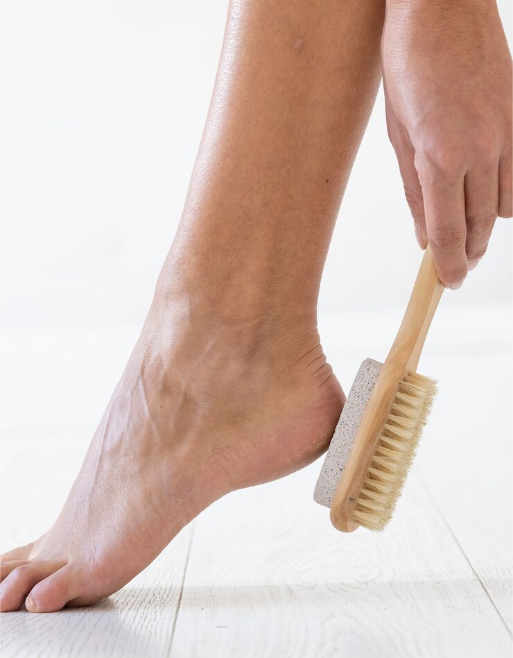 Brosse pieds 2 en 1 (bois) Brosse pieds 2 en 1 (bois)