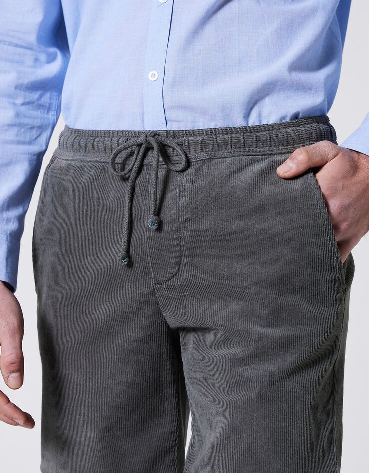 Pantalon en velours fines côtes taille élastiquée (vert grisé) Pantalon en velours fines côtes taille élastiquée (vert grisé)