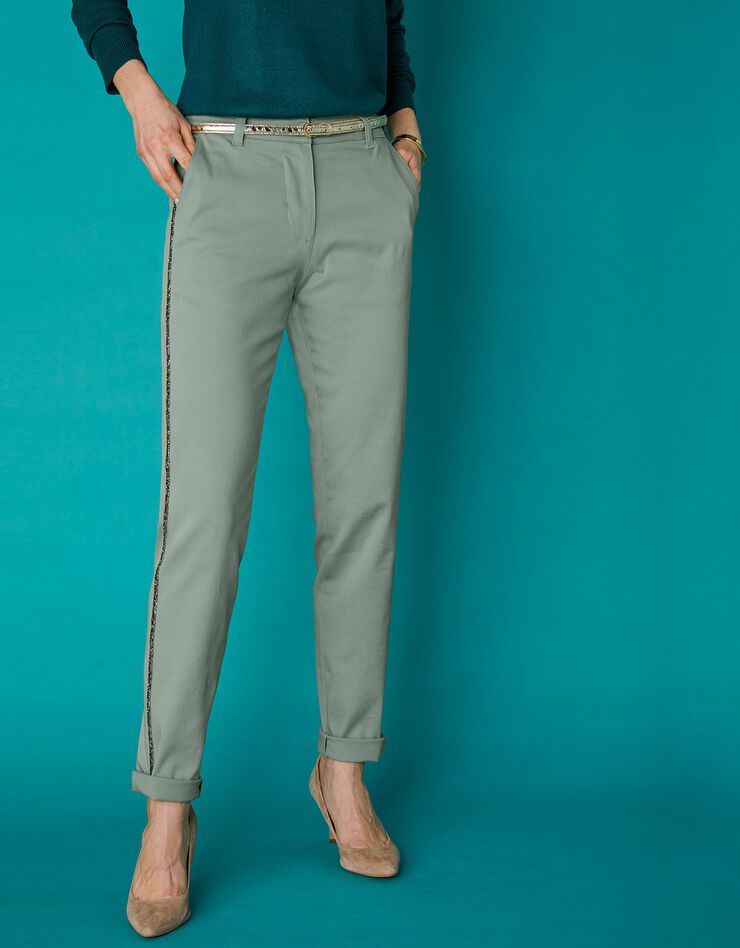 Pantalon chino bande strassée (vert grisé) Pantalon chino bande strassée (vert grisé)