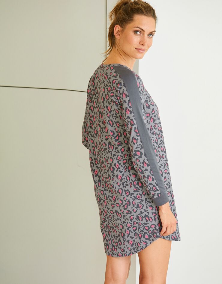 Chemise de nuit imprimée léopard (gris) Chemise de nuit imprimée léopard (gris)