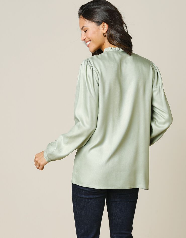 Blouse boutonnée twill et macramé (vert amande) Blouse boutonnée twill et macramé (vert amande)