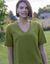 Blouse fluide col V manches courtes, unie (vert mousse)