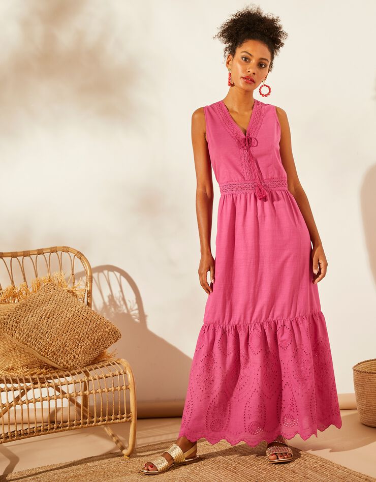 Robe longue sans manches, broderie anglaise (violine) Robe longue sans manches, broderie anglaise (violine)