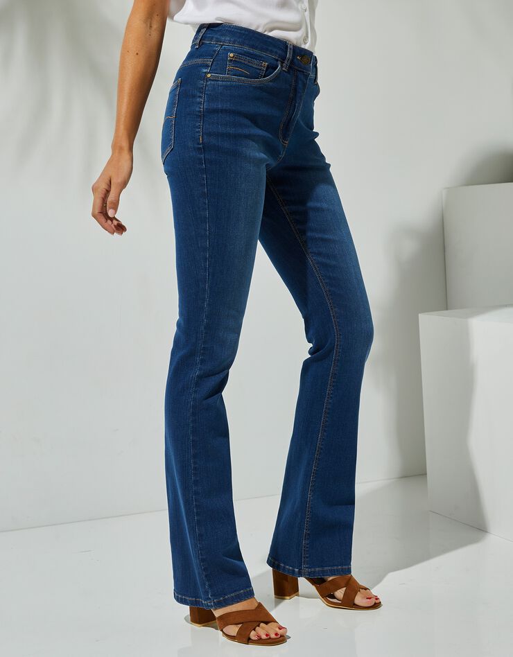 Jean stretch coupe bootcut, poches brodées (stone) Jean stretch coupe bootcut, poches brodées (stone)