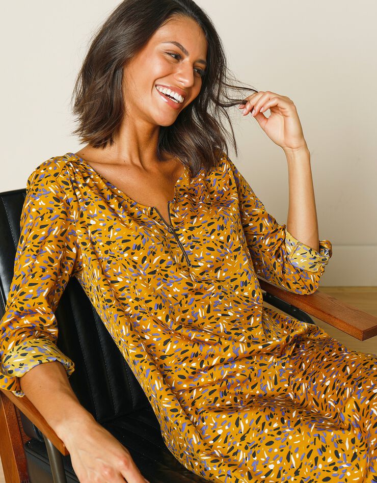 Robe-housse col zippé imprimé minimaliste (safran) Robe-housse col zippé imprimé minimaliste (safran)