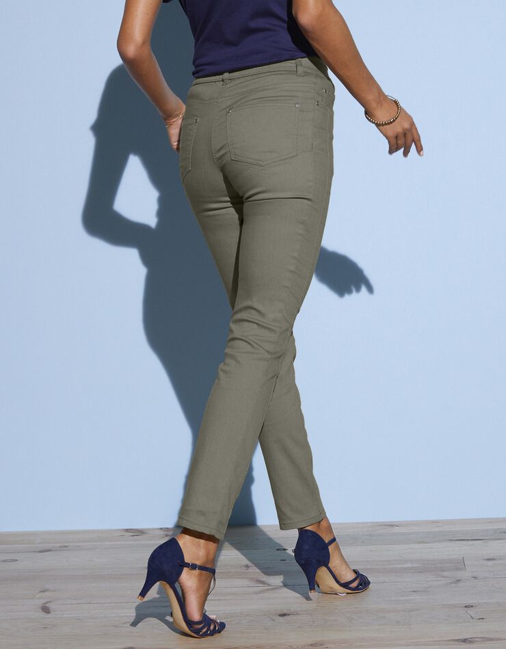 Pantalon stretch coutures affinantes (kaki) Pantalon stretch coutures affinantes (kaki)