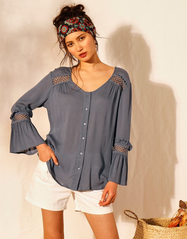 Blouse unie et macramé manches longues (bleu grisé) Blouse unie et macramé manches longues (bleu grisé)