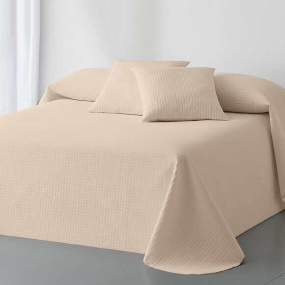 Couvre-lit uni effet gaufr&eacute; (beige)