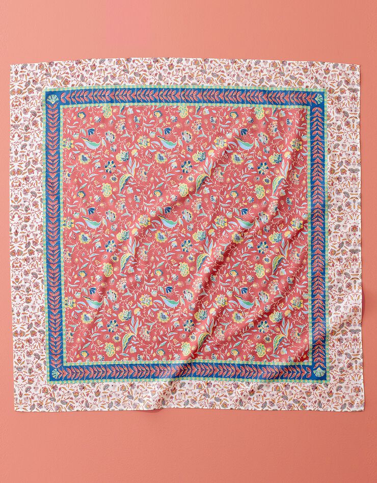 Foulard carré imprimé floral Indian Summer (corail / écru) Foulard carré imprimé floral Indian Summer (corail / écru)