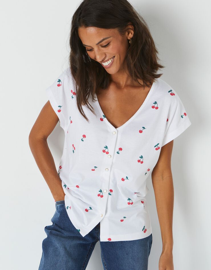 Tee-shirt col V boutonné imprimé cerises, spécial petites (blanc) Tee-shirt col V boutonné imprimé cerises, spécial petites (blanc)