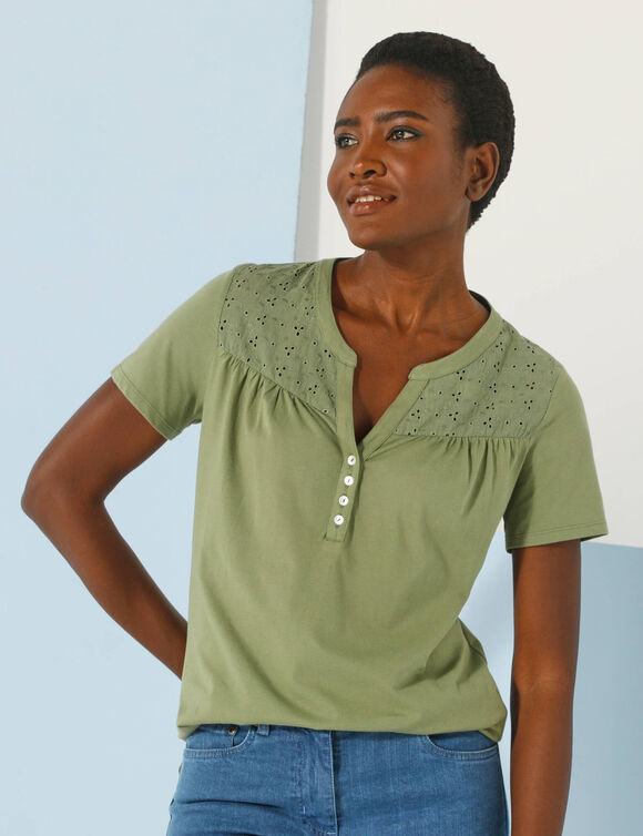 T-shirt col tunisien manches courtes, broderie anglaise (kaki clair)