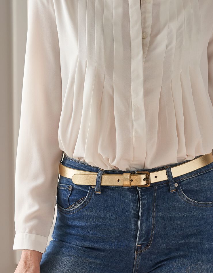 Blouse boutonnée à plis évasée unie, crêpe (écru) Blouse boutonnée à plis évasée unie, crêpe (écru)