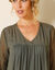 Blouse unie col V manches 3/4 macramé (kaki)