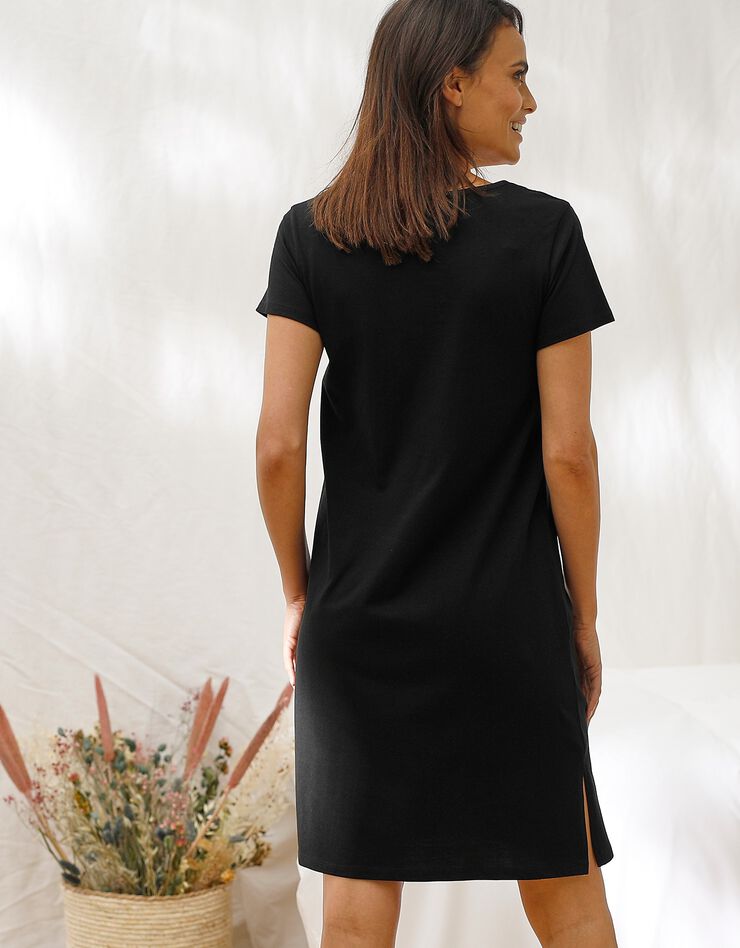Chemise de nuit courte à manches courtes, imprimé savage* (noir) Chemise de nuit courte à manches courtes, imprimé savage* (noir)