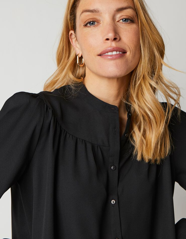 Blouse boutonnée col officier (noir) Blouse boutonnée col officier (noir)