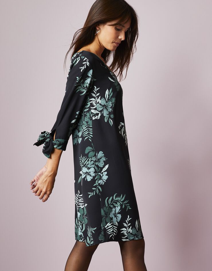 Robe évasée biais contrastés imprimé floral (noir / kaki) Robe évasée biais contrastés imprimé floral (noir / kaki)