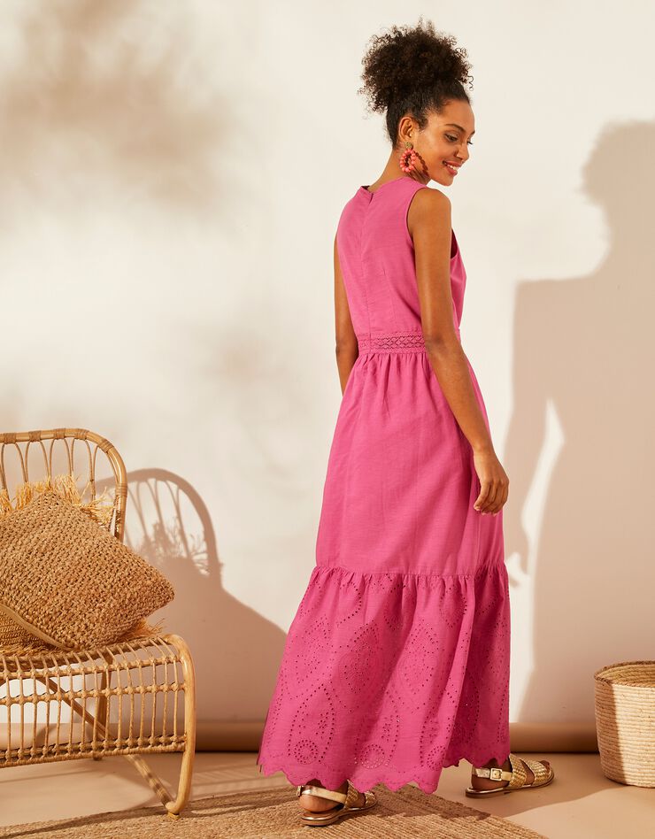 Robe longue sans manches, broderie anglaise (violine) Robe longue sans manches, broderie anglaise (violine)