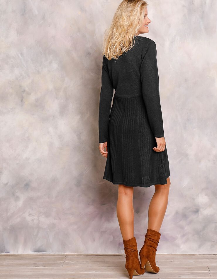 Robe pull boutonnée (noir) Robe pull boutonnée (noir)