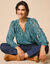 Blouse col tunisien imprimé animalier, manches longues (vert / bleu)