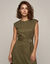 Robe longue &eacute;vas&eacute;e, sans manches, su&eacute;dine (kaki)