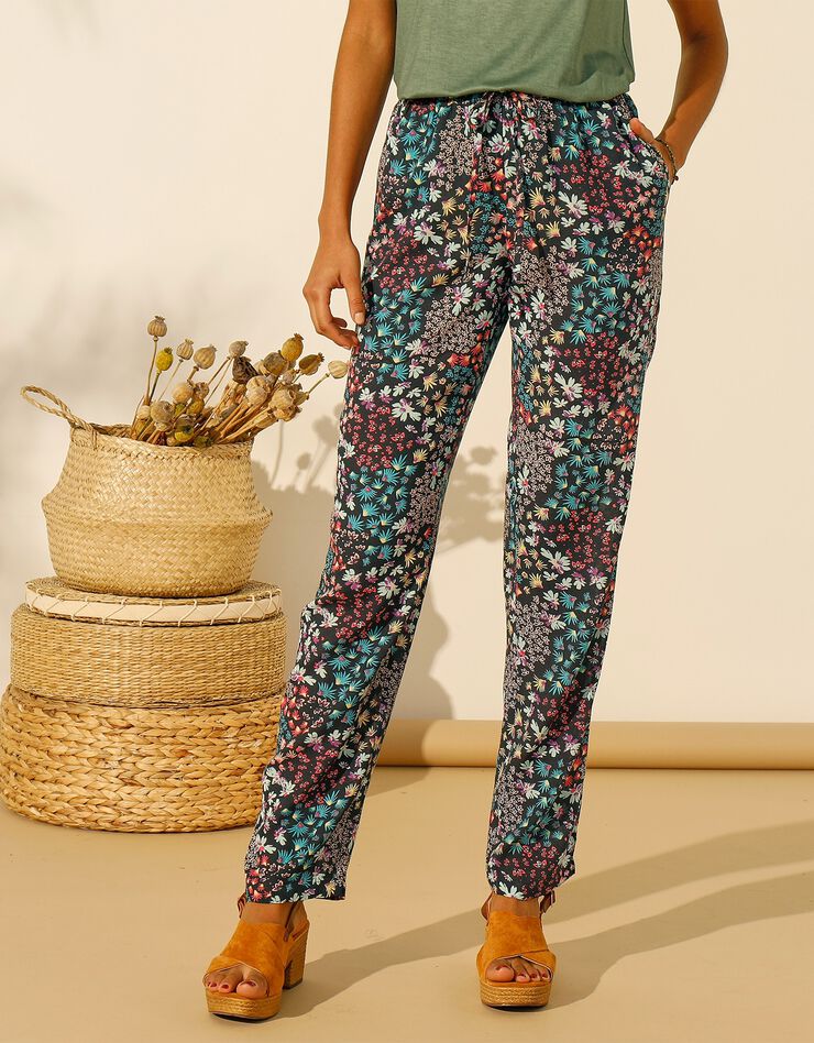 Pantalon crépon fluide imprimé fleuri (marine / turquoise) Pantalon crépon fluide imprimé fleuri (marine / turquoise)