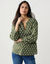 Blouse imprim&eacute; minimaliste en coton, col fendu (vert mousse / &eacute;cru)