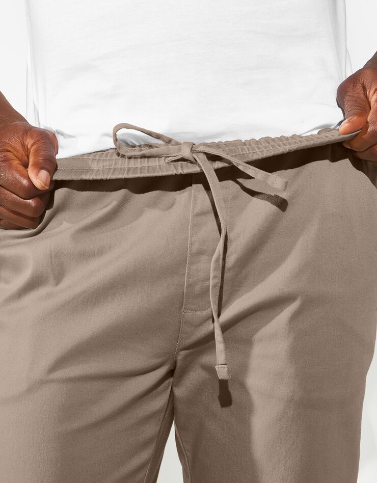Pantalon en twill stretch taille élastiquée (taupe) Pantalon en twill stretch taille élastiquée (taupe)