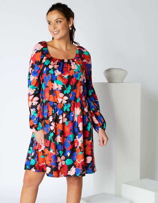 Robe imprimée col carré élastiqué, crêpe (noir / orange) Robe imprimée col carré élastiqué, crêpe (noir / orange)