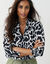 Blouse bicolore col tunisien, manches coudes smockées (noir / beige) Blouse bicolore col tunisien, manches coudes smockées (noir / beige)