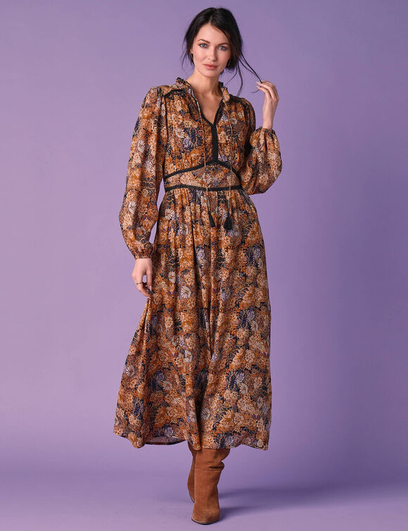 Robe longue imprim&eacute; floral finition macram&eacute; (noir / moutarde)