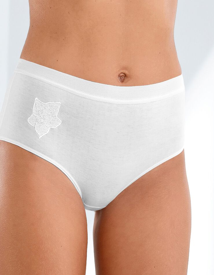 Culotte maxi brodée - lot de 4 (blanc) Culotte maxi brodée - lot de 4 (blanc)