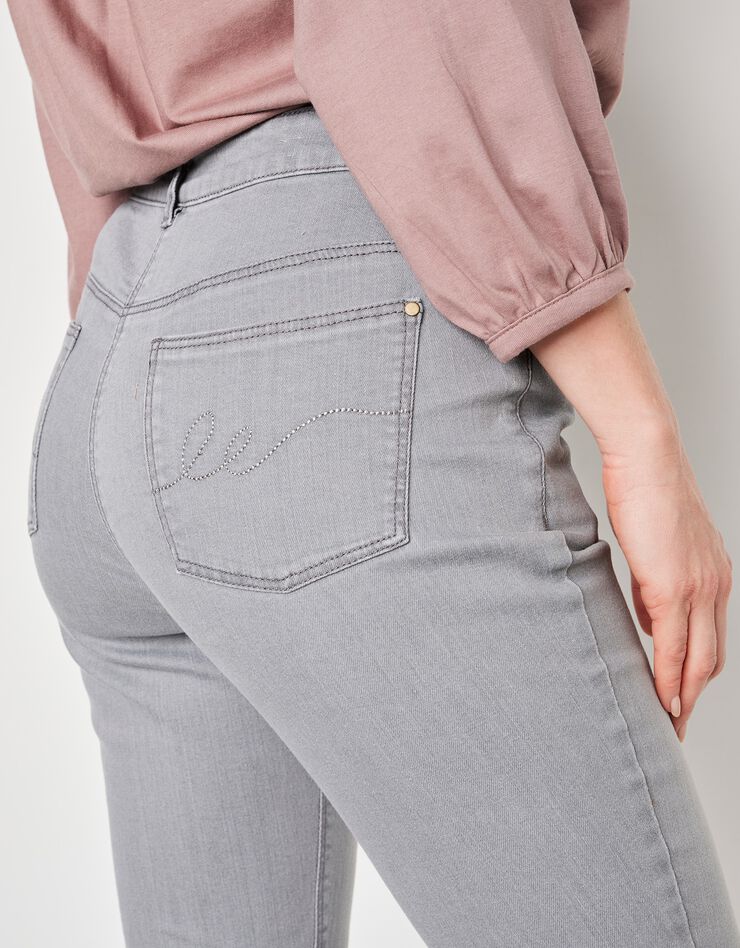 Jean stretch coupe 7/8ème fuselée (gris) Jean stretch coupe 7/8ème fuselée (gris)